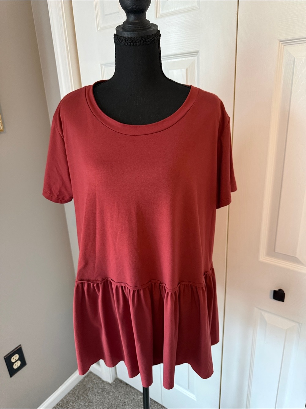 entro Short-Sleeve Peplum Top